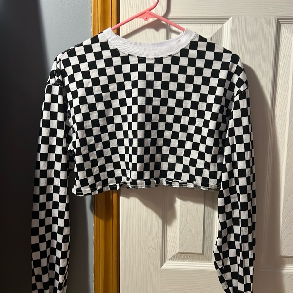 Cropped Checkered Long Sleeve